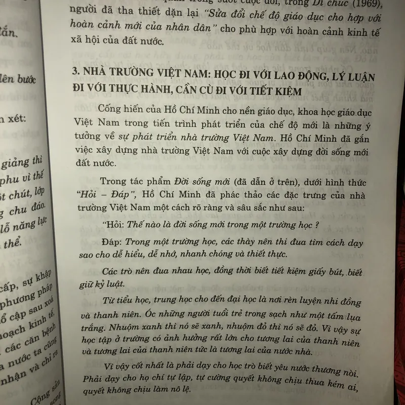 Hồ Chí Minh về giáo dục và đào tạo  721049