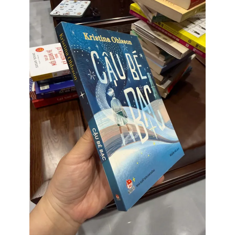 Cậu Bé Bạc – Kristina Ohlsson | Sách thiếu nhi trinh thám kỳ bí hấp dẫn- K2 1000285