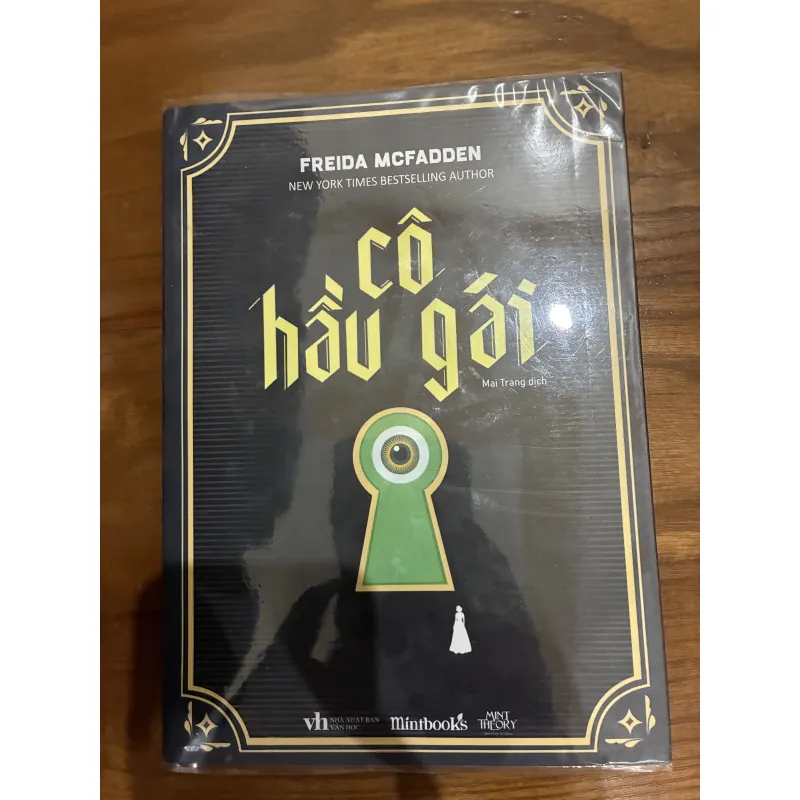 Cô hầu gái 995988