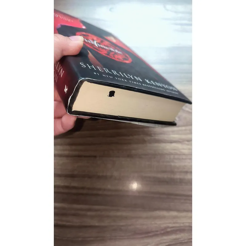 Chronicles of Nick #2 -
Invincible
- Sherrilyn Kenyon 723119