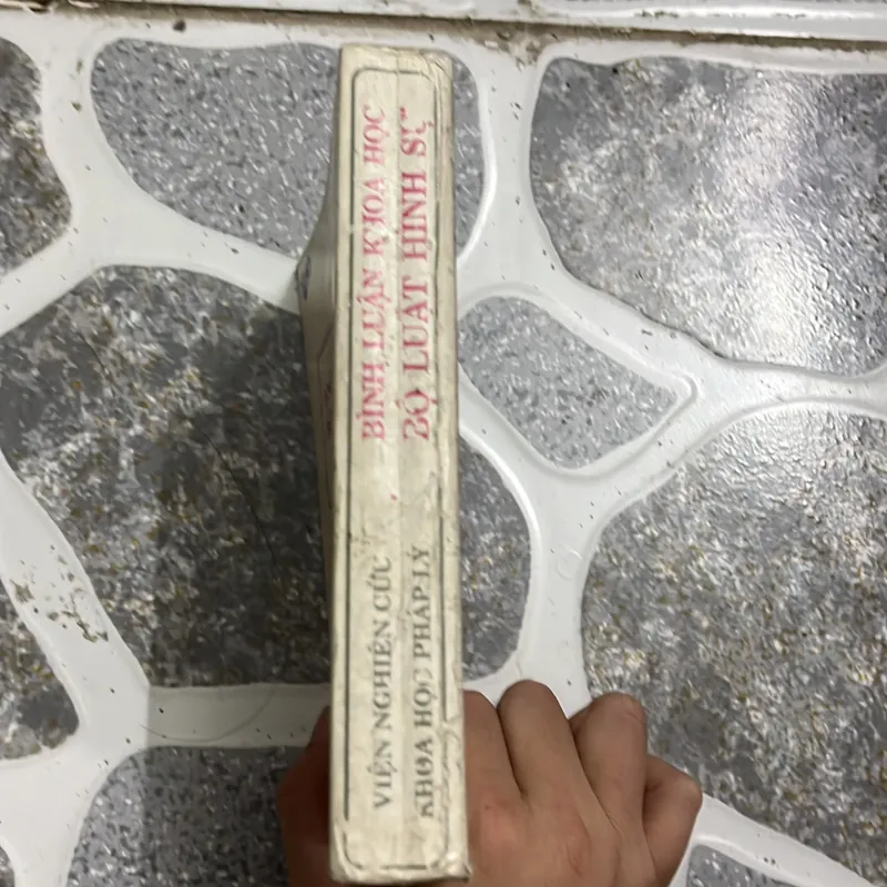 [luật] Bình luận khoa học Bộ luật hình sự 1985 382587