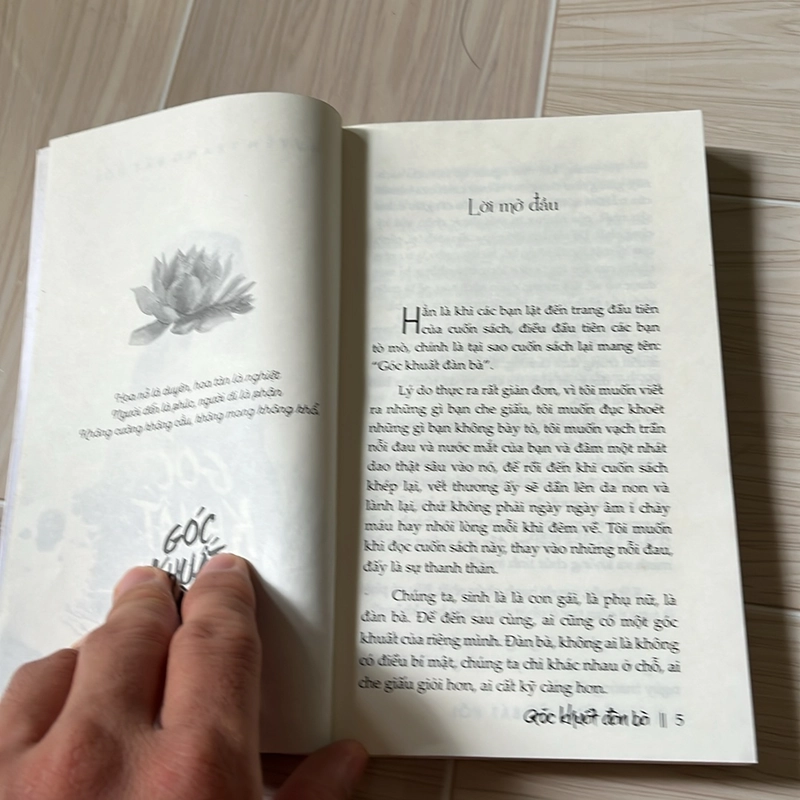 Sách góc khuất đàn bà 517861
