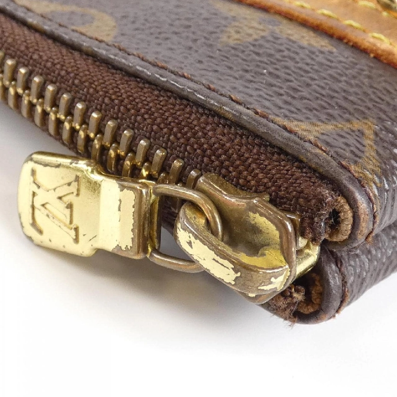 Túi đeo vai Louis Vuitton Monogram Pochette Bosphore M40044 613638