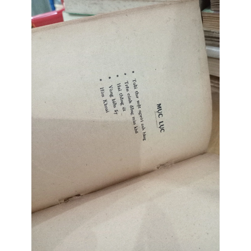 Tuổi thơ một người anh hùng - Nguyễn Thanh 1041395