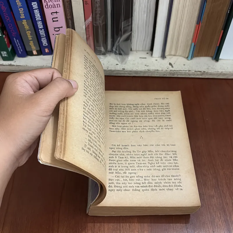II Sách Xưa: Mẫn Và Tôi (Tiểu Thuyết) - Phan Tứ - 1978 599490