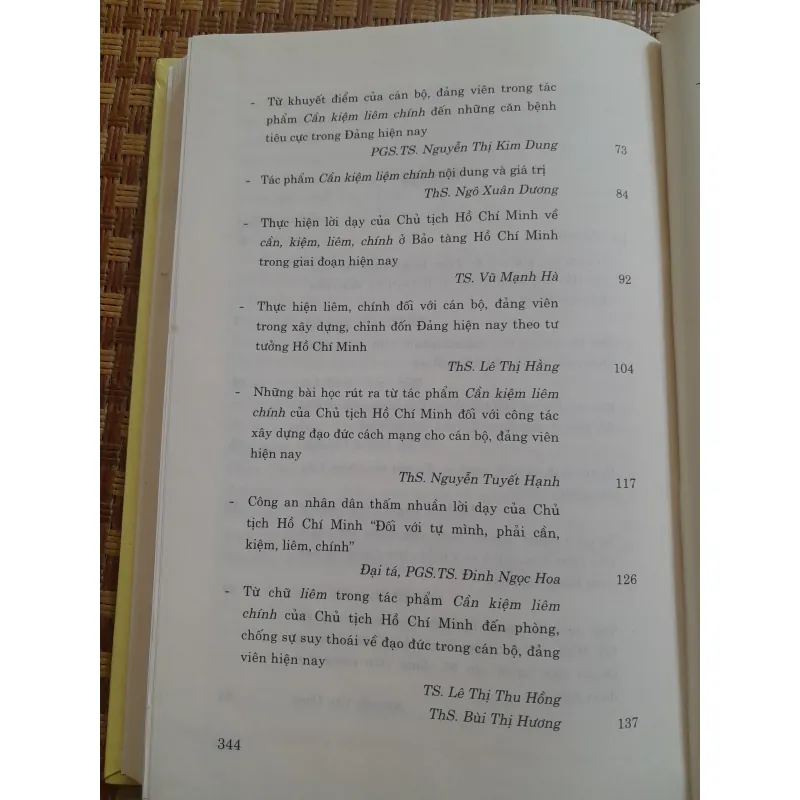 70 NĂM TÁC PHẨM CẦN KIỆM LIÊM CHÍNH... 778218