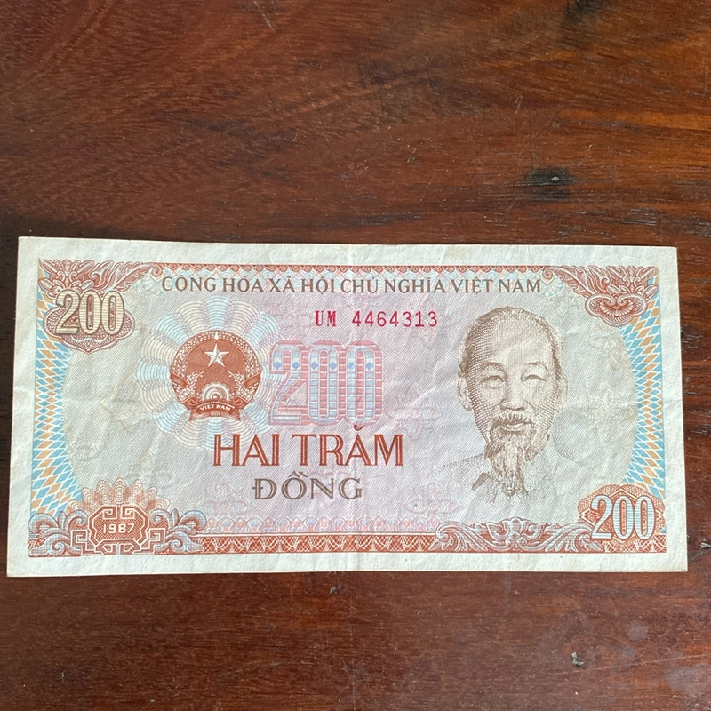 Tiền giấy 200đ 493268