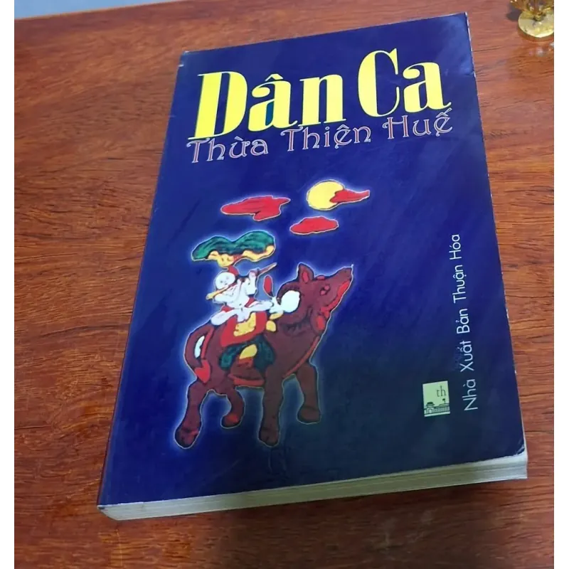 Dân ca Thừa Thiên Huế 1001729