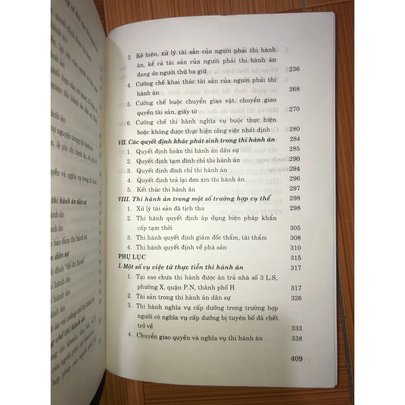 Một số vấn đề về hoàn thiện pháp luật thi hành án dân sự Việt Nam 498473