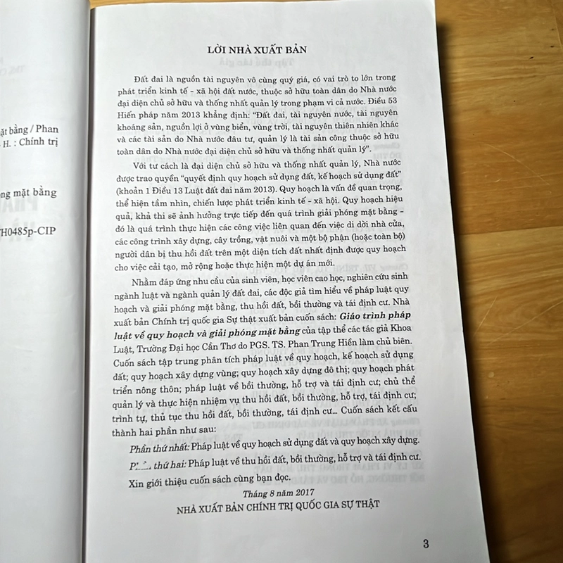 Giáo trình Pháp luật về quy hoạch và giải phóng mặt bằng 381174
