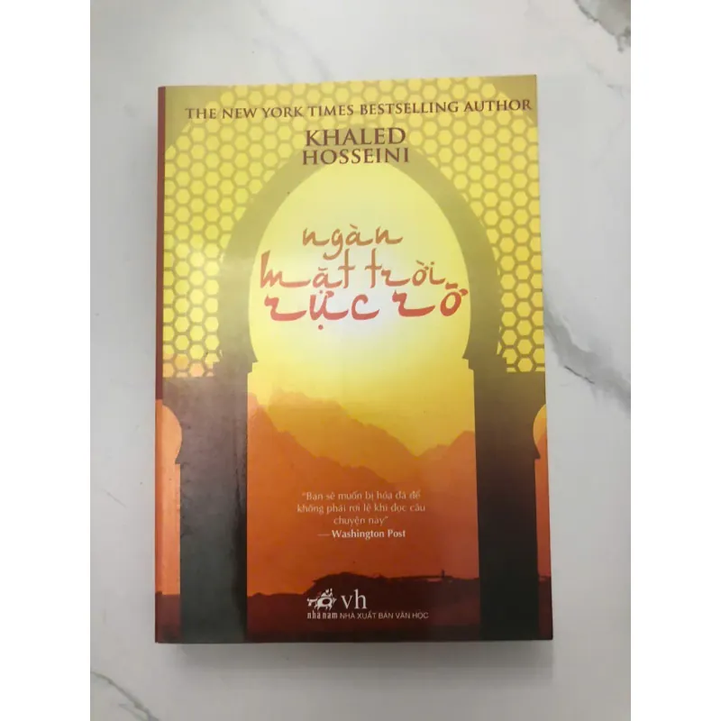 Ngàn Mặt Trời Rực Rỡ - Khaled Hosseini 998443