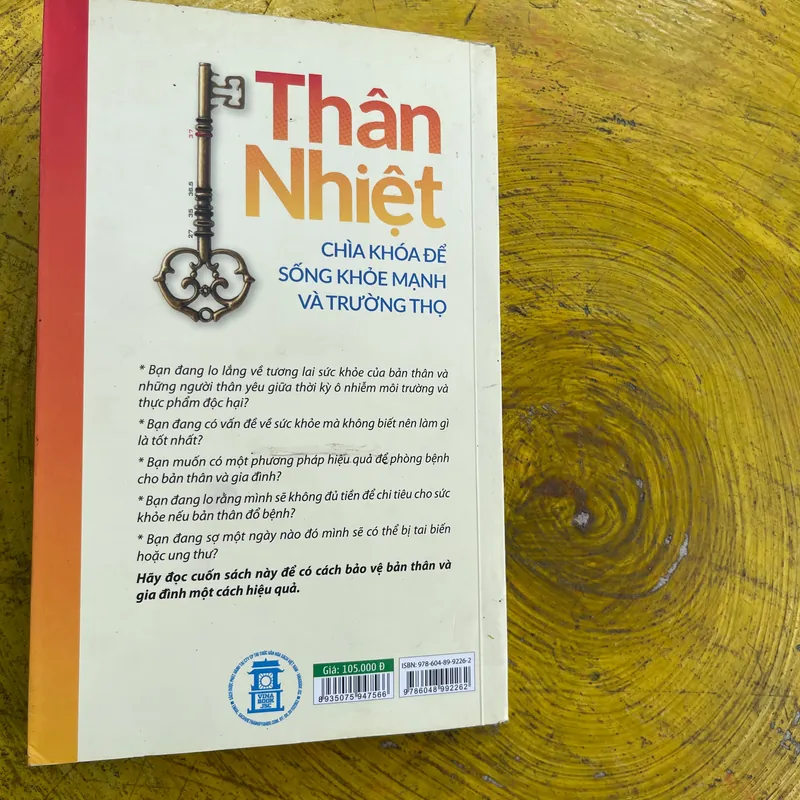 THÂN NHIỆT CHÌA KHOÁ ĐỂ SỐNG KHOẺ MẠNH VÀ TRƯỜNG THỌ- NGUYỄN VĂN NAM- NGUYỄN THỊ BÍCH HỒNG 564543