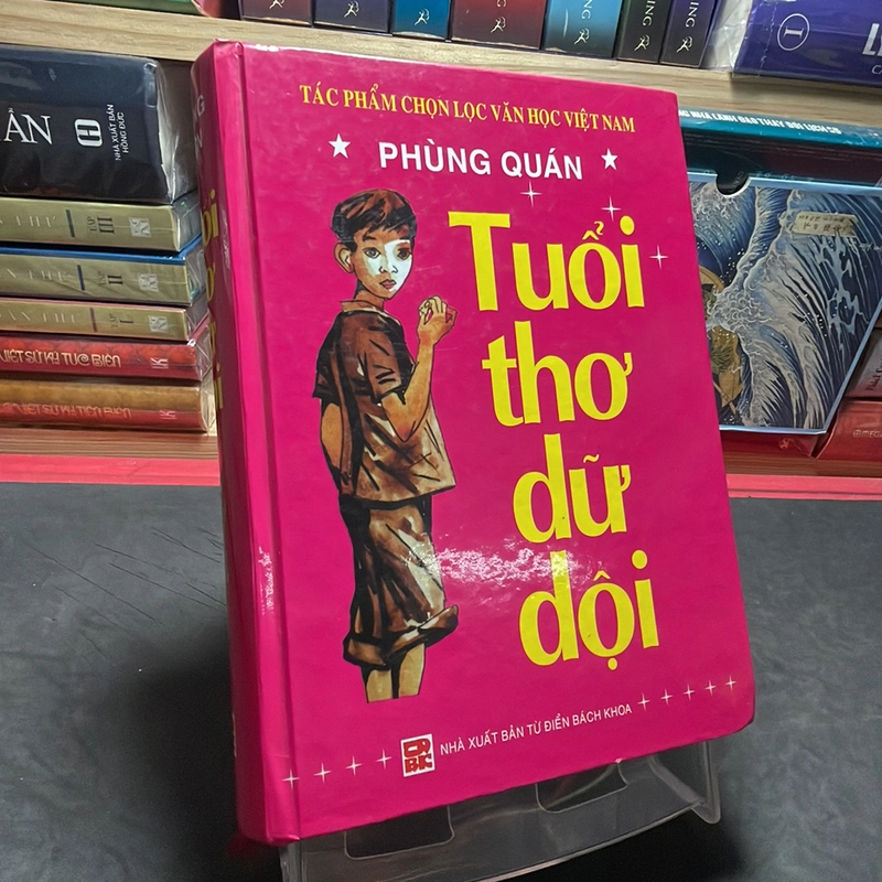 Tuổi thơ dữ dội Phùng Quán bìa cứng 316598