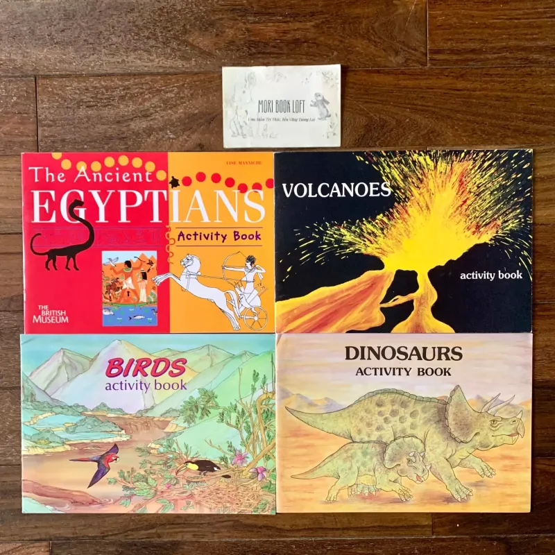 Sách ngoại văn set 4 cuốn Activity Books, Used, Bìa Mềm 756488