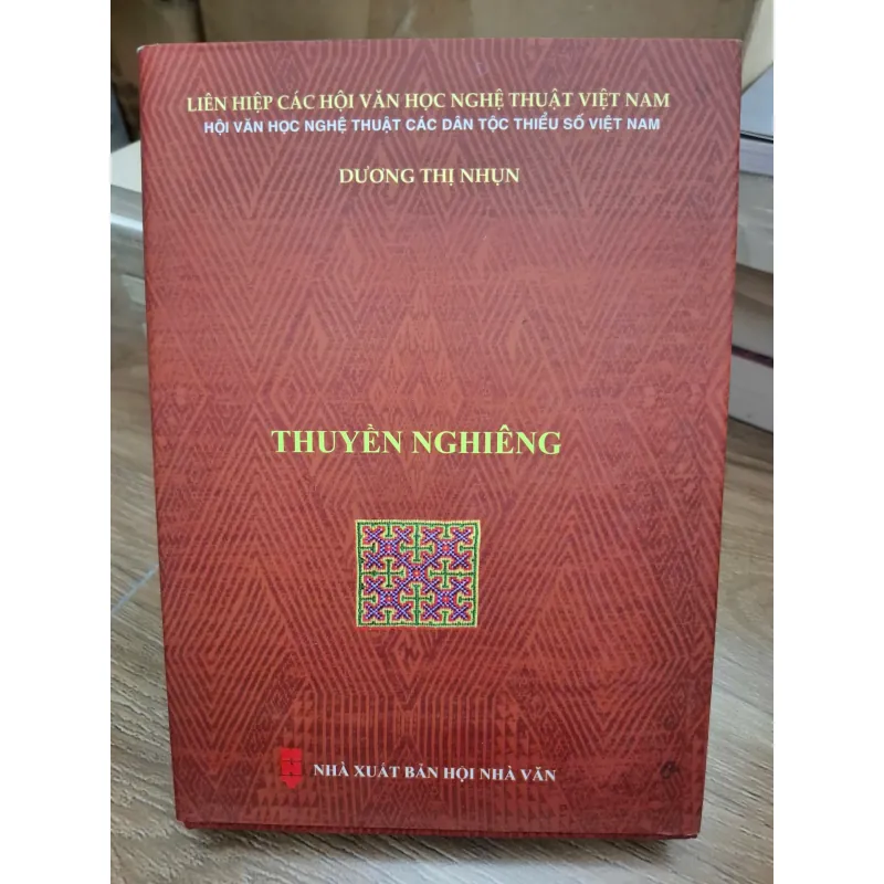 Thuyền Nghiêng - Dương Thị Nhụn - Tiểu thuyết 692857
