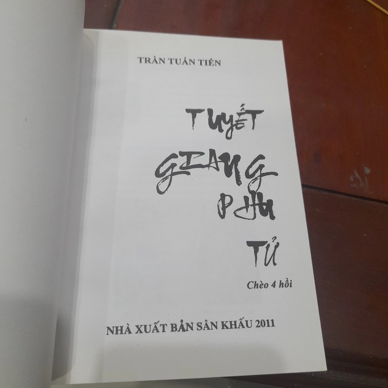 TUYẾT GIANG PHU TỬ (cuốn sách hay về Nguyễn Bỉnh Khiêm) 518677