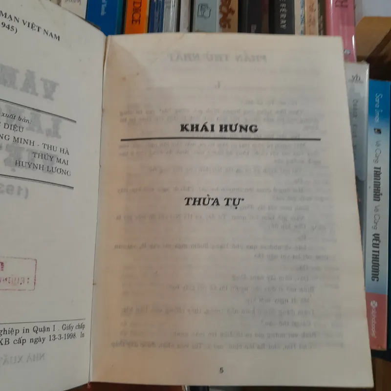 VĂN XUÔI LÃNG MẠN VIỆT NAM 695912