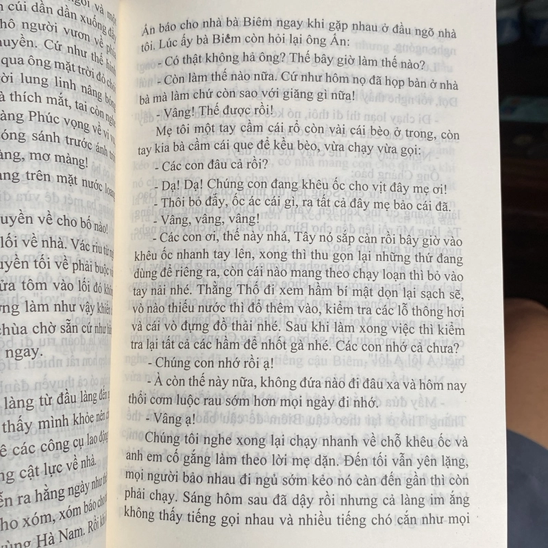 ĐẤT QUẦN NGƯ (XB 2018) 493276
