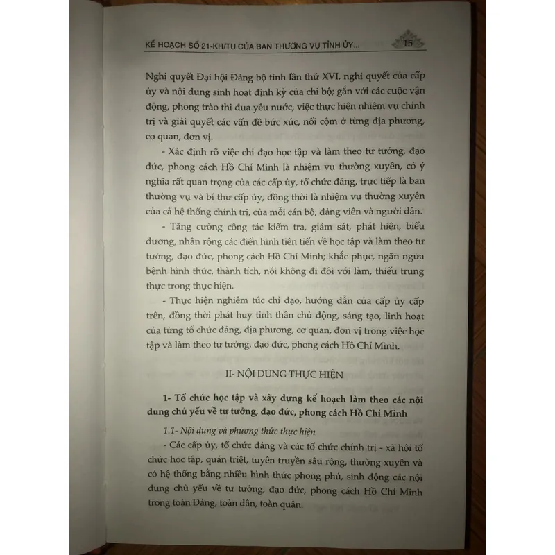 Những tập thể và cá nhân điển hình trong học tập và làm theo tư tưởng đạo đức phong cách 694457