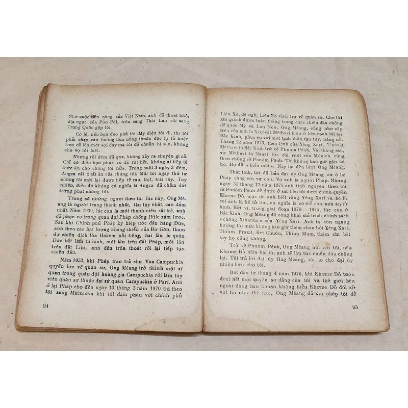 Hồi ký của Norodom Sihanouk: NGƯỜI TÙ CỦA KHMER ĐỎ (225 trang) 730958