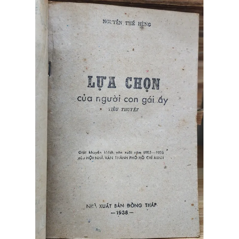 LỰA CHỌN CỦA NGƯỜI CON GÁI ẤY - Tác giả: Nguyễn Thế Hùng (Giải khuyến khích văn xuôi) 706302