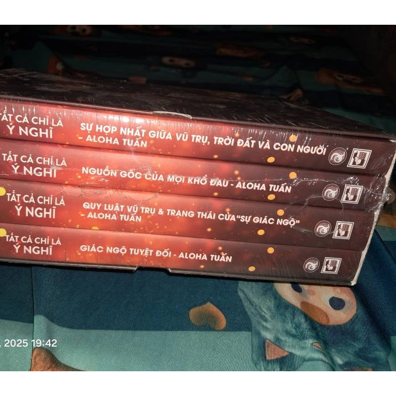 Minh Triết "Tất Cả Chỉ Là Ý Nghĩ" (trọn bộ 4 cuốn) 544428