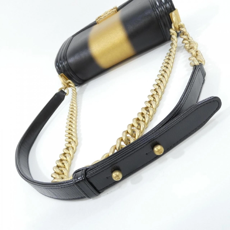 Túi xách chanel Boy Chanel Line 67086 - Hàng hiệu Authentic 802460