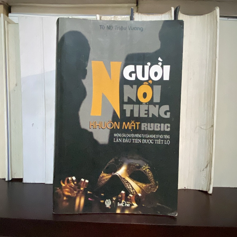 NGƯỜI NỔI TIẾNG - KHUÔN MẶT RUBIC, Những câu chuyện riêng tư của nghệ sĩ nổi tiếng 469306