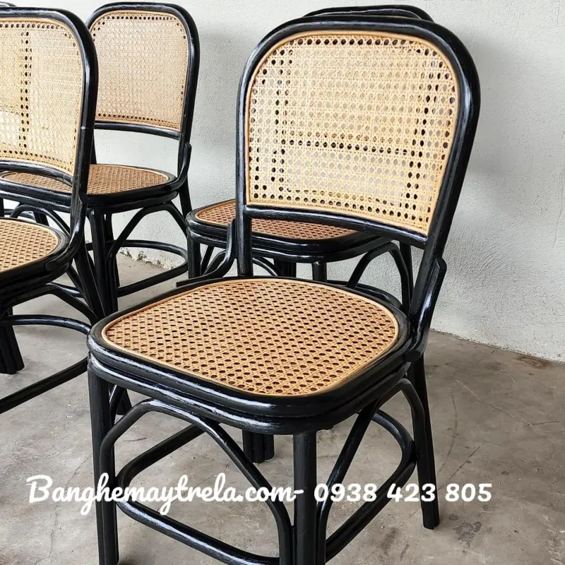 Ghế bàn ăn mây tự nhiên sơn đen 711665