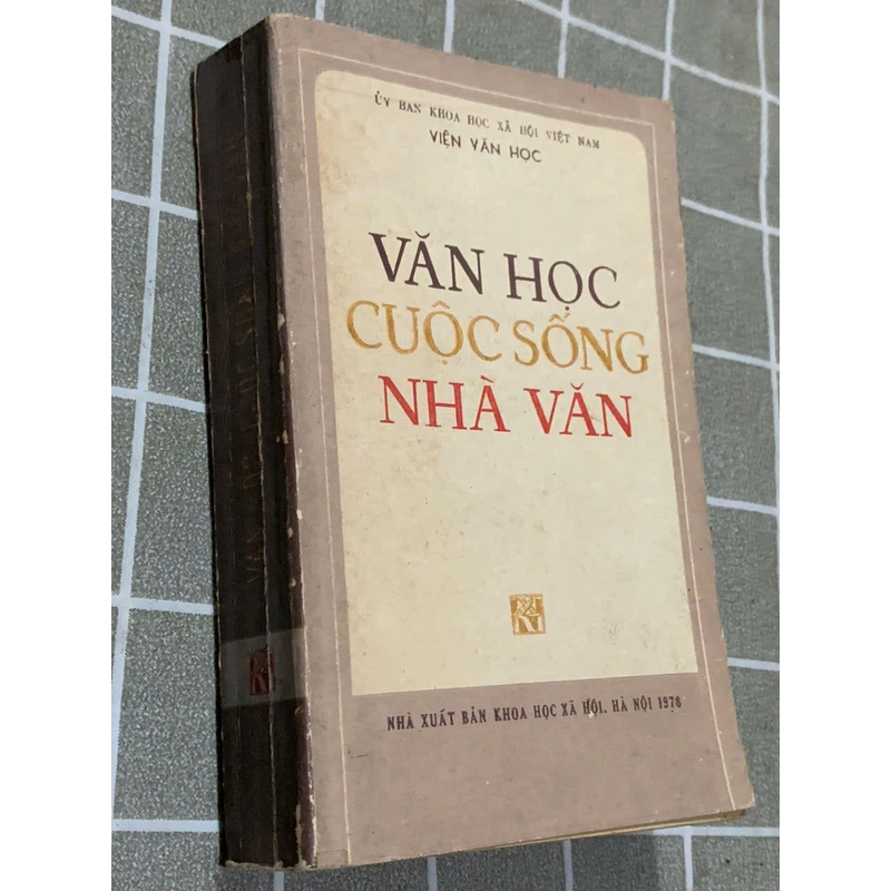 VĂN HỌC - CUỘC SỐNG - NHÀ VĂN - 550 TRANG, XUẤT BẢN 1978 545117