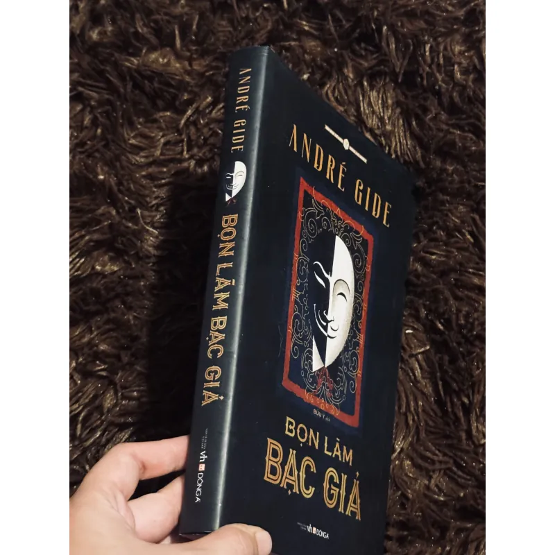 Bọn làm bach giả 1010716