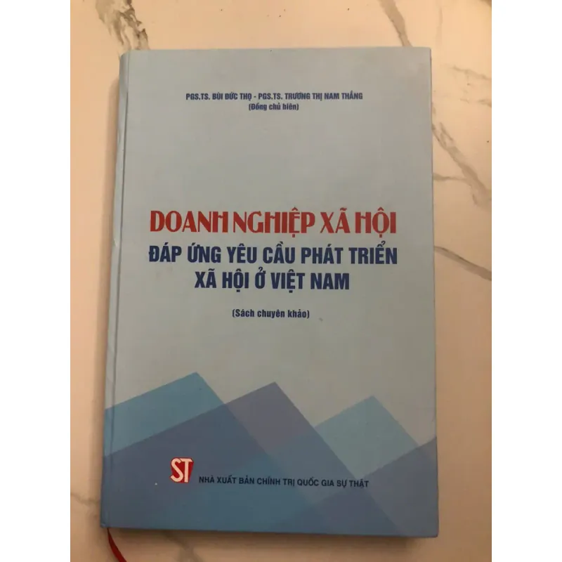 Doanh nghiệp xã hội đáp ứng yêu cầu phát triển xã hội ở Việt Nam 1045412