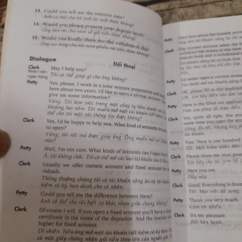Đàm thoại tiếng Anh ngành Ngân Hàng. Biên dịch Lê Huy Lâm-Phạm Văn Thuân 781567