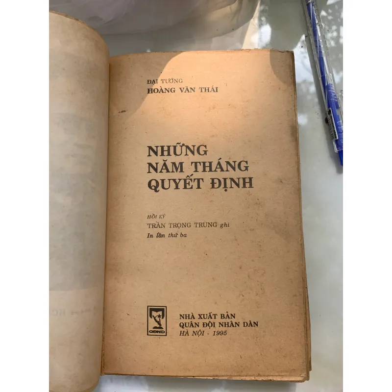 NHỮNG NĂM THÁNG QUYẾT ĐỊNH - HOÀNG VĂN THÁI 937163