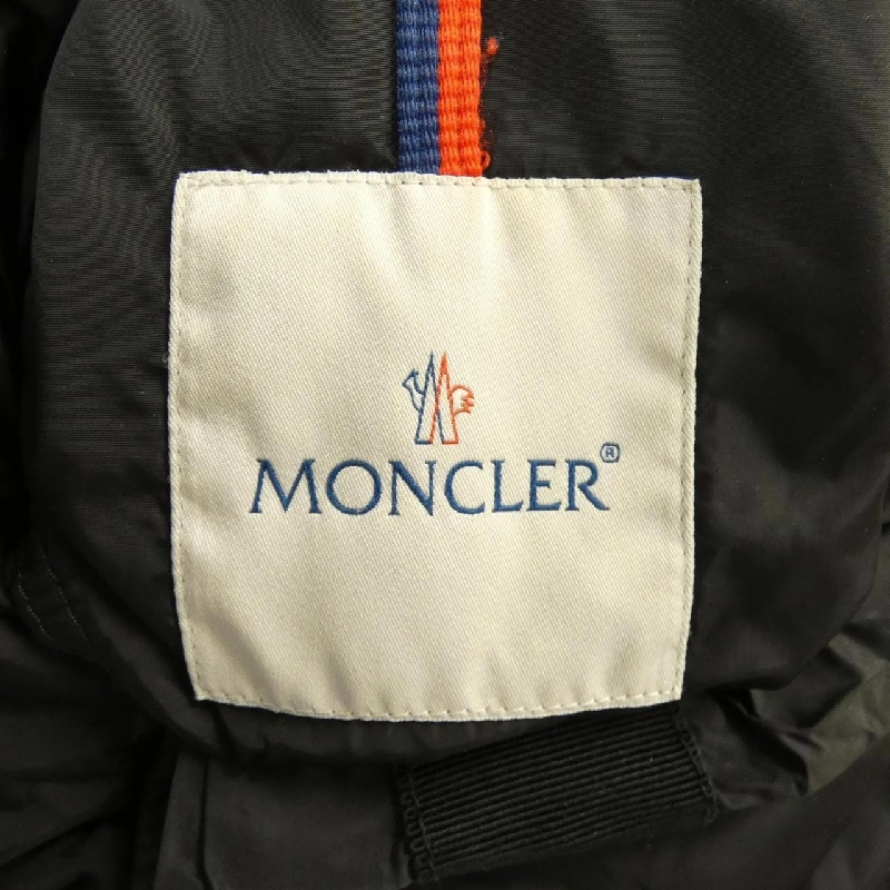 MONCLER SERRE Áo khoác lông - Hàng hiệu Authentic 810041