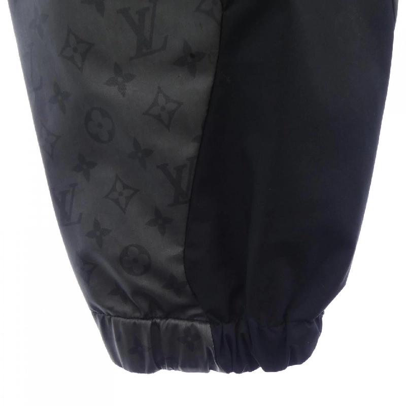 Quần thể thao LOUIS VUITTON 2054 HMP04WI65 - Hàng hiệu Authentic 888213