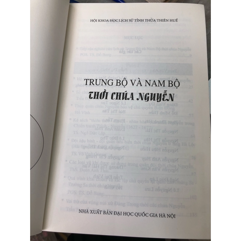 TRUNG BỘ VÀ NAM BỘ THỜI CHÚA NGUYỄN  445484