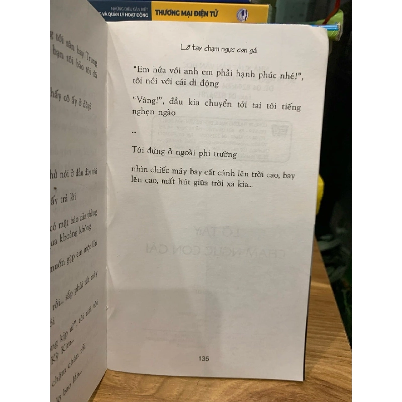 Lỡ tay chạm ngực con gái -Trang Hạ Dịch 782200