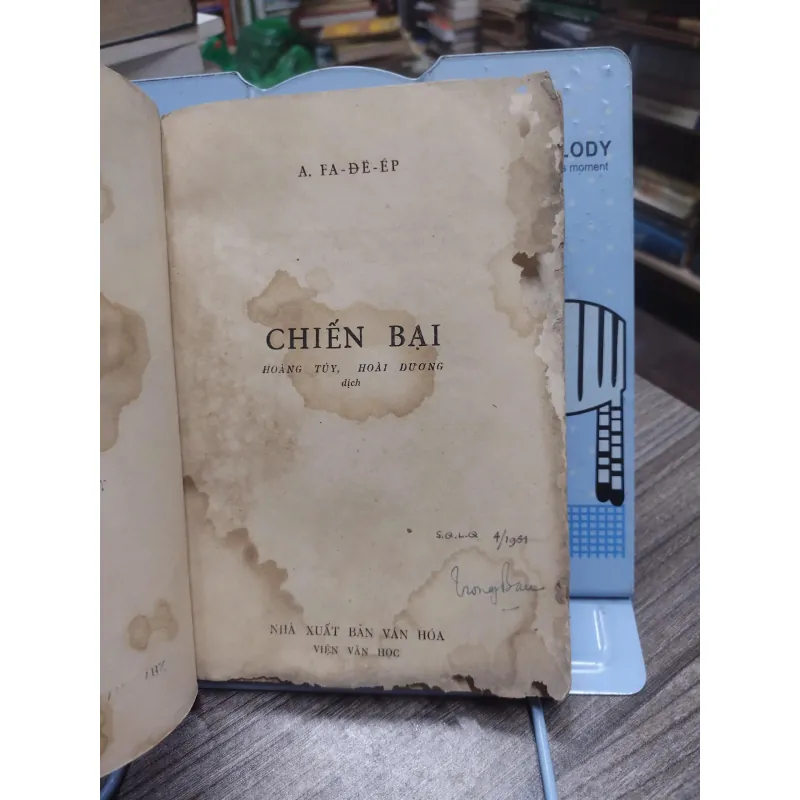 Sách: Chiến Bại Tác giả: Fa - Đê - Ep (A3) 597581