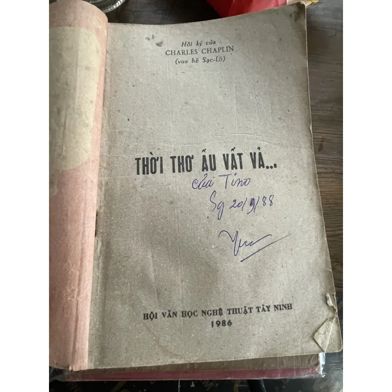 Hồi ký Vua hề Sạc-lô; Vũ Hạnh dịch , hơn 300 trang 2 cuốn  199288