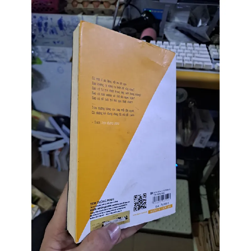Trên đường băng Tony buổi sáng 2015 mới 80% có vết ẩm ố KỸ NĂNG HCM1709 559988