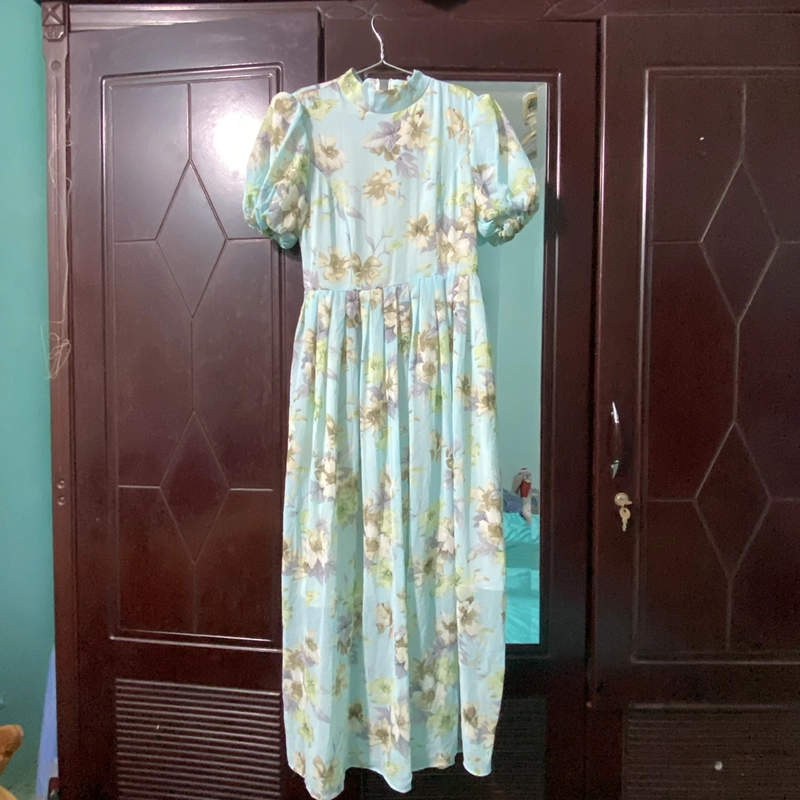 Đầm hoa voan xanh pastel ôm eo, dáng dài, mới 100%, size S/M từ 50-55kg vừa đẹp 455702