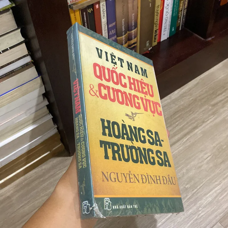 VIỆT NAM, QUỐC HIỆU & CUOWNH VỰC, HOÀNG SA- TRƯỜNG SA, sách nguyên seal chưa bóc nilon 598809