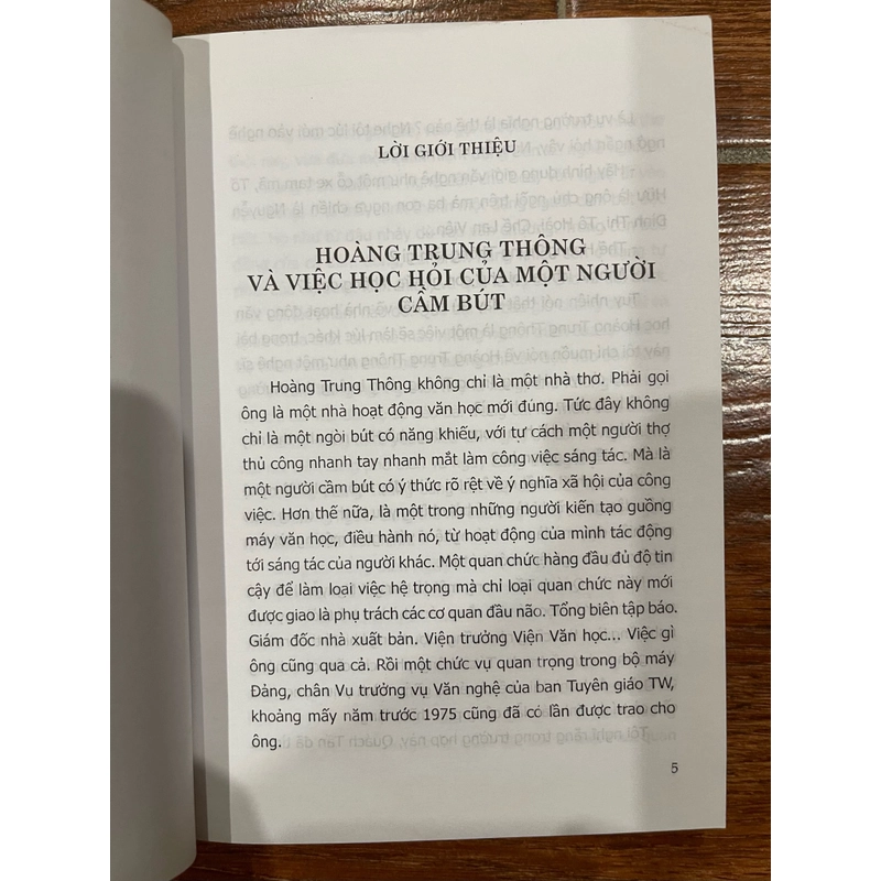 Những người thân những người bạn - Hoàng Trung Thông (9) 500232
