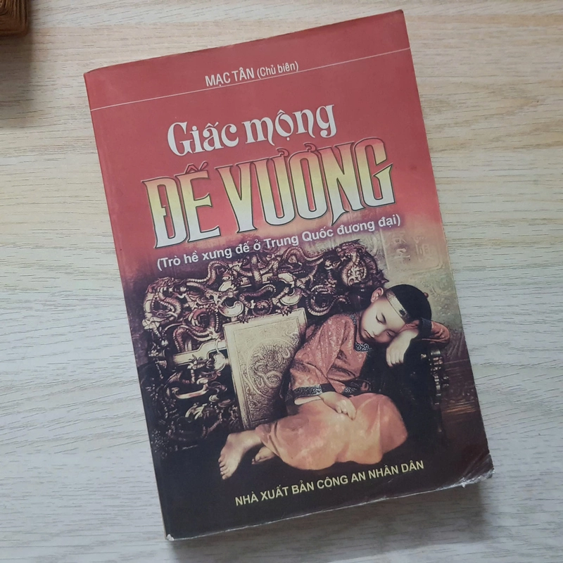 Giấc mộng đế vương  418501