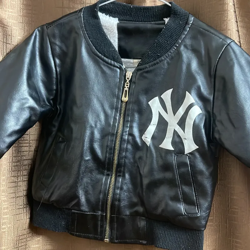 Áo da cho bé trai 778594