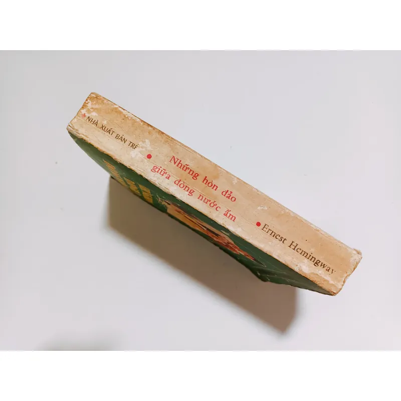 Những Hòn Đảo Giữa Dòng Nước Ấm - Ernest Hemingway 736246