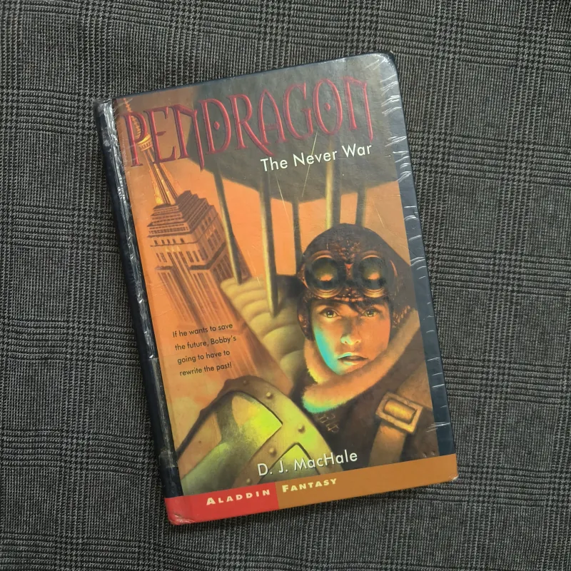 Pendragon Book 3 - The Never War [Hardcover/Bìa cứng] - D.J.MacHale 590401