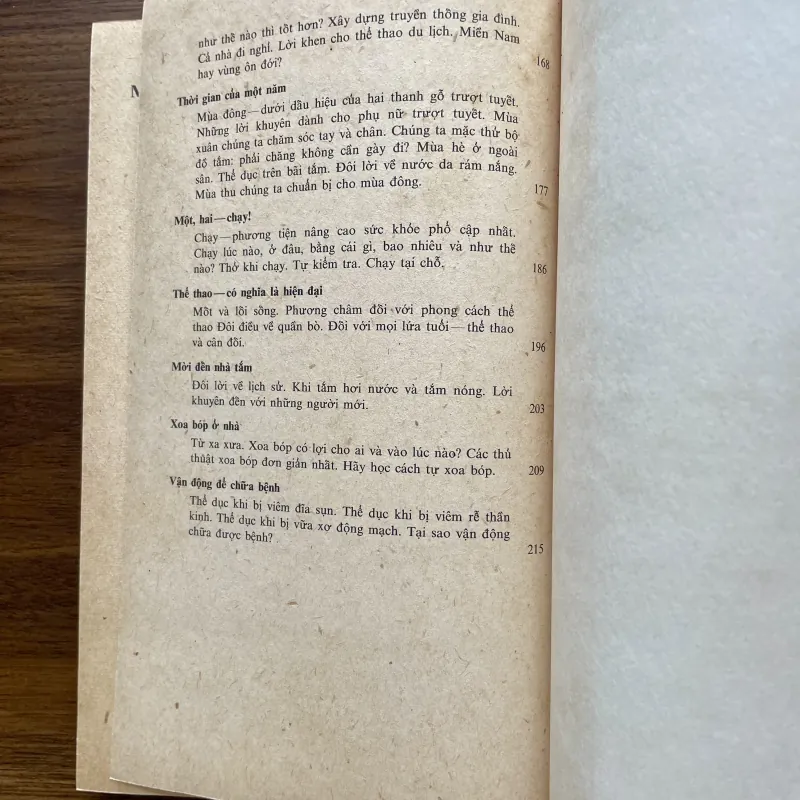 Bé gái, cô gái, người đàn bà 1000372