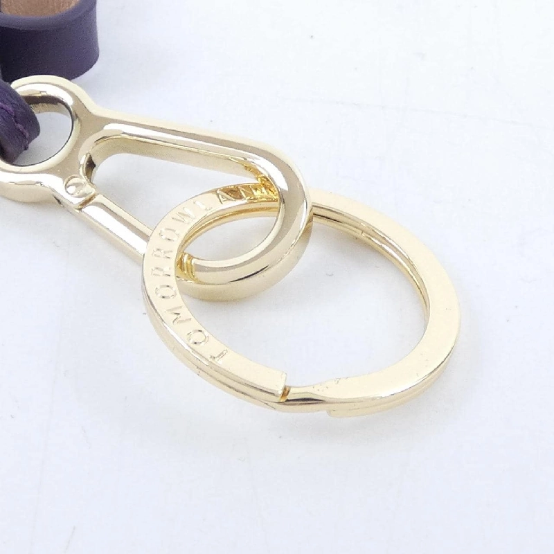 KHÓA CHÌA TOMORROW LAND - Hàng hiệu Authentic 831131